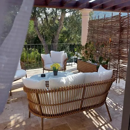 Du Dom Bed & Breakfast *
